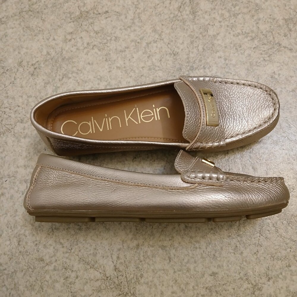 Calvin Klein Lavida Metallic Leather Loffers sz 7